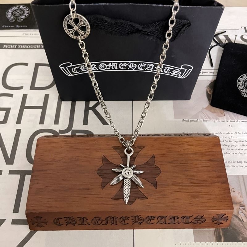 Ch**me He**ts necklaces